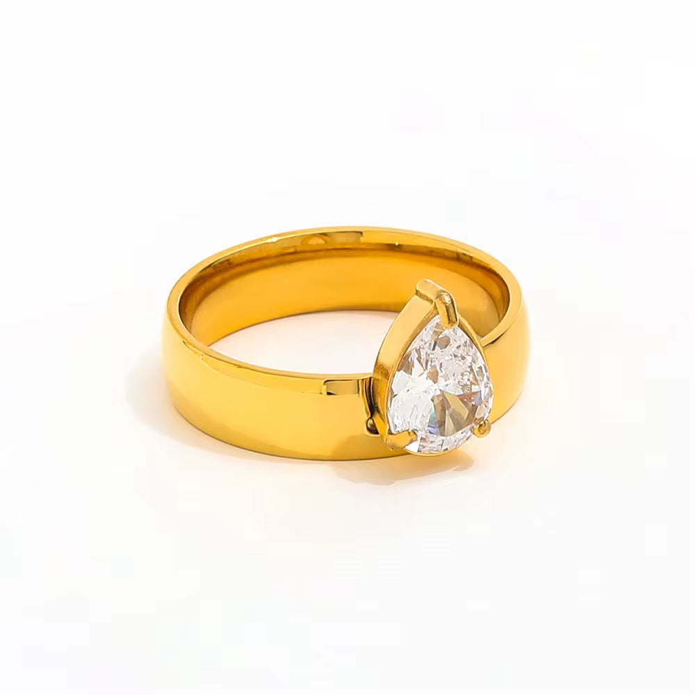 Diamond Glow Band Ring
