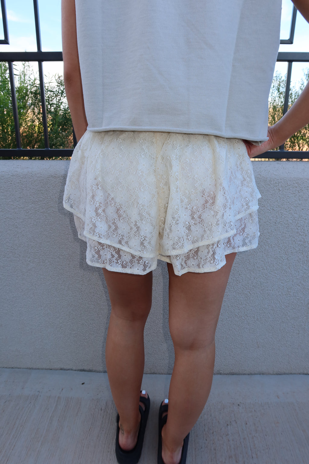 Pearl lace shorts