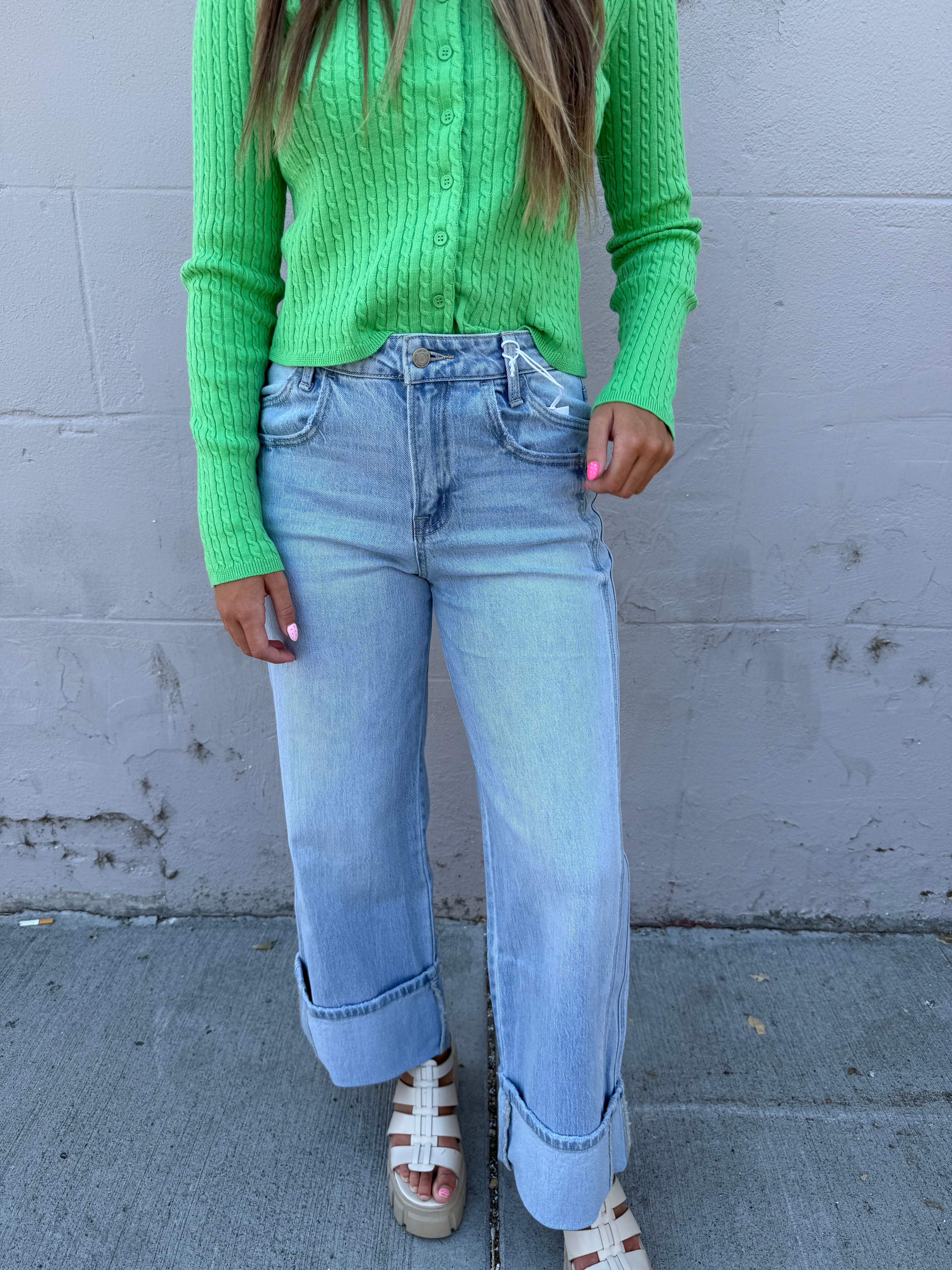 Super High Rise Cuffed Baggy Wide Jeans