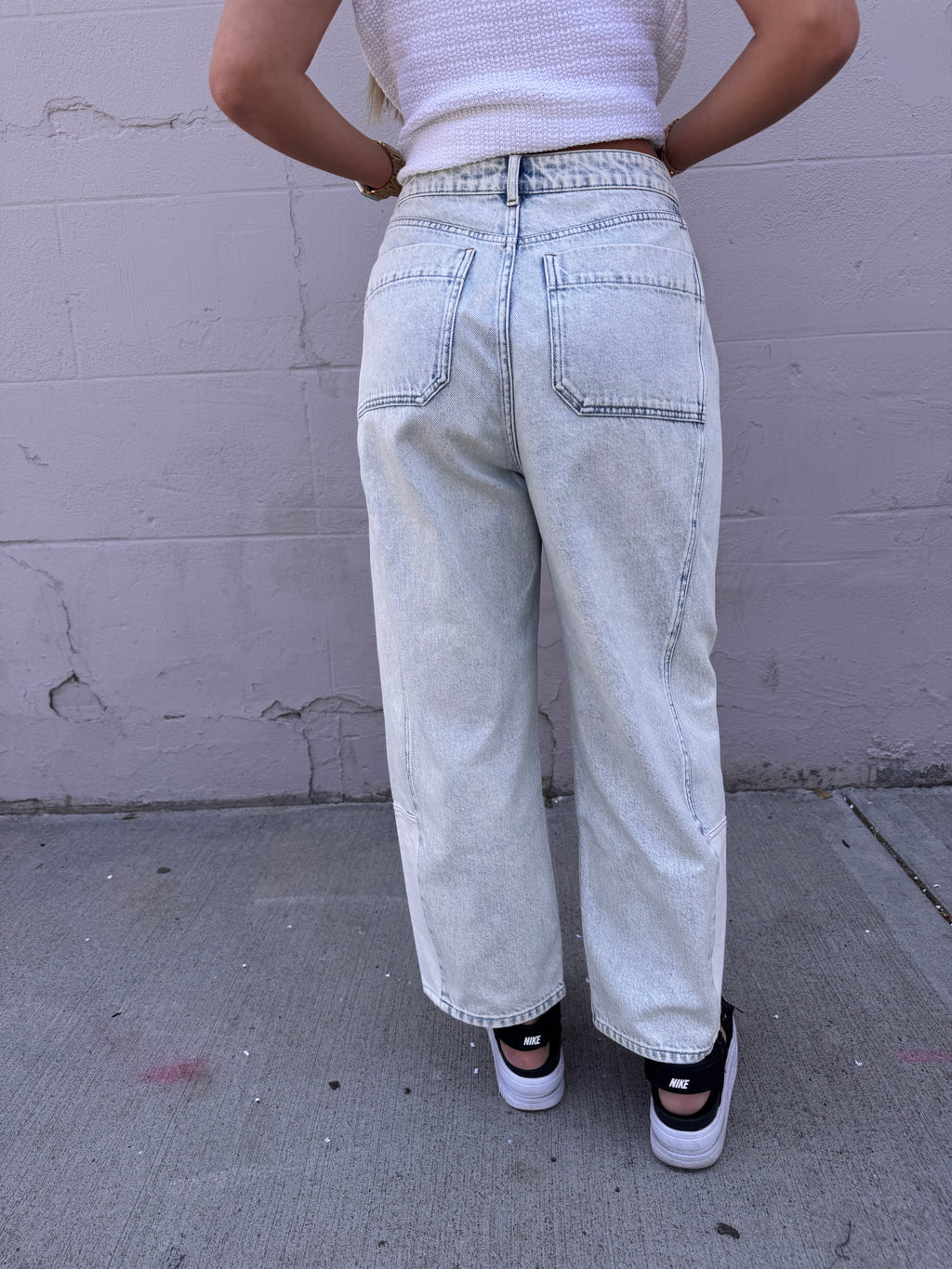 Skyline Barrel Jeans