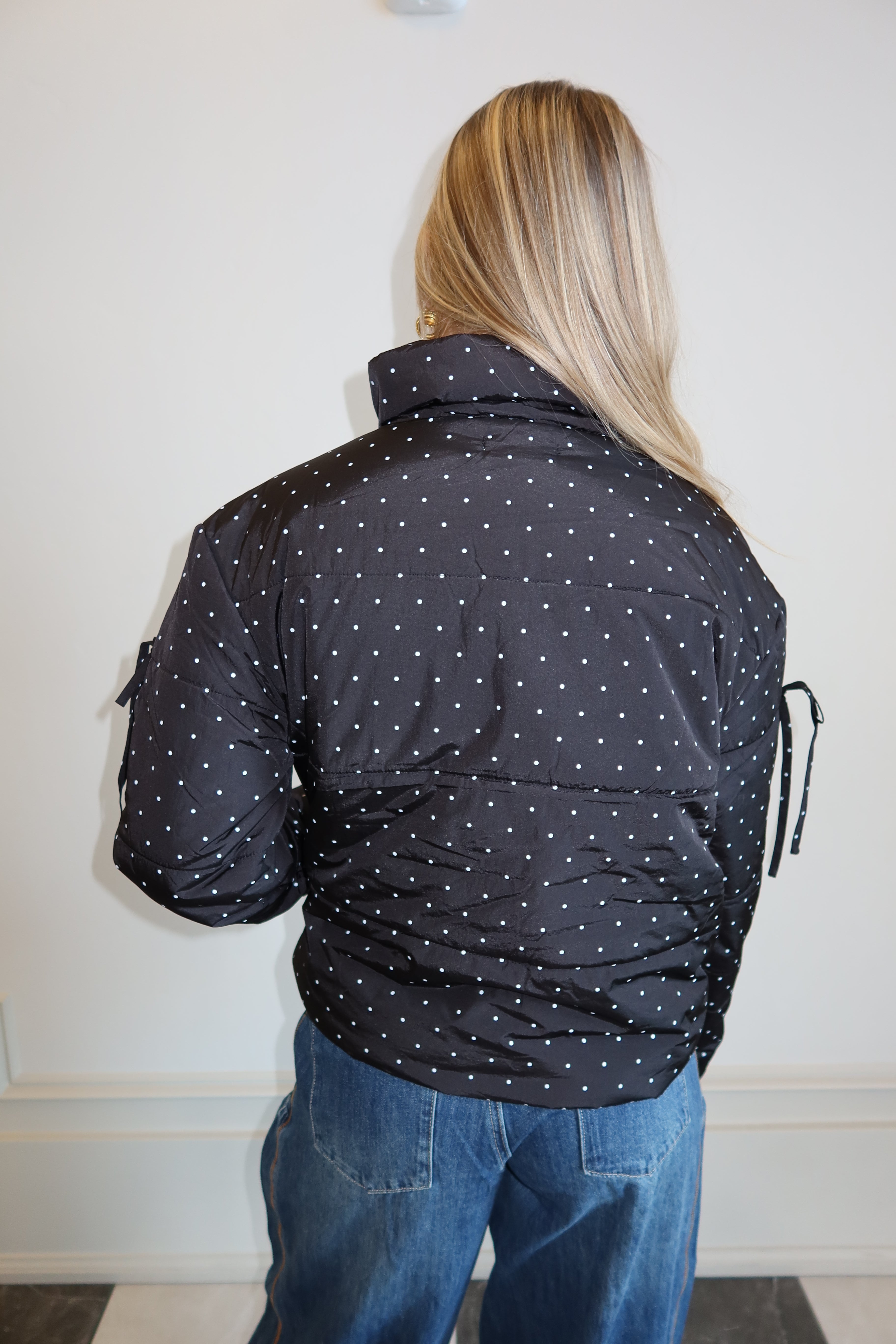 Noir Dot Classic Coat